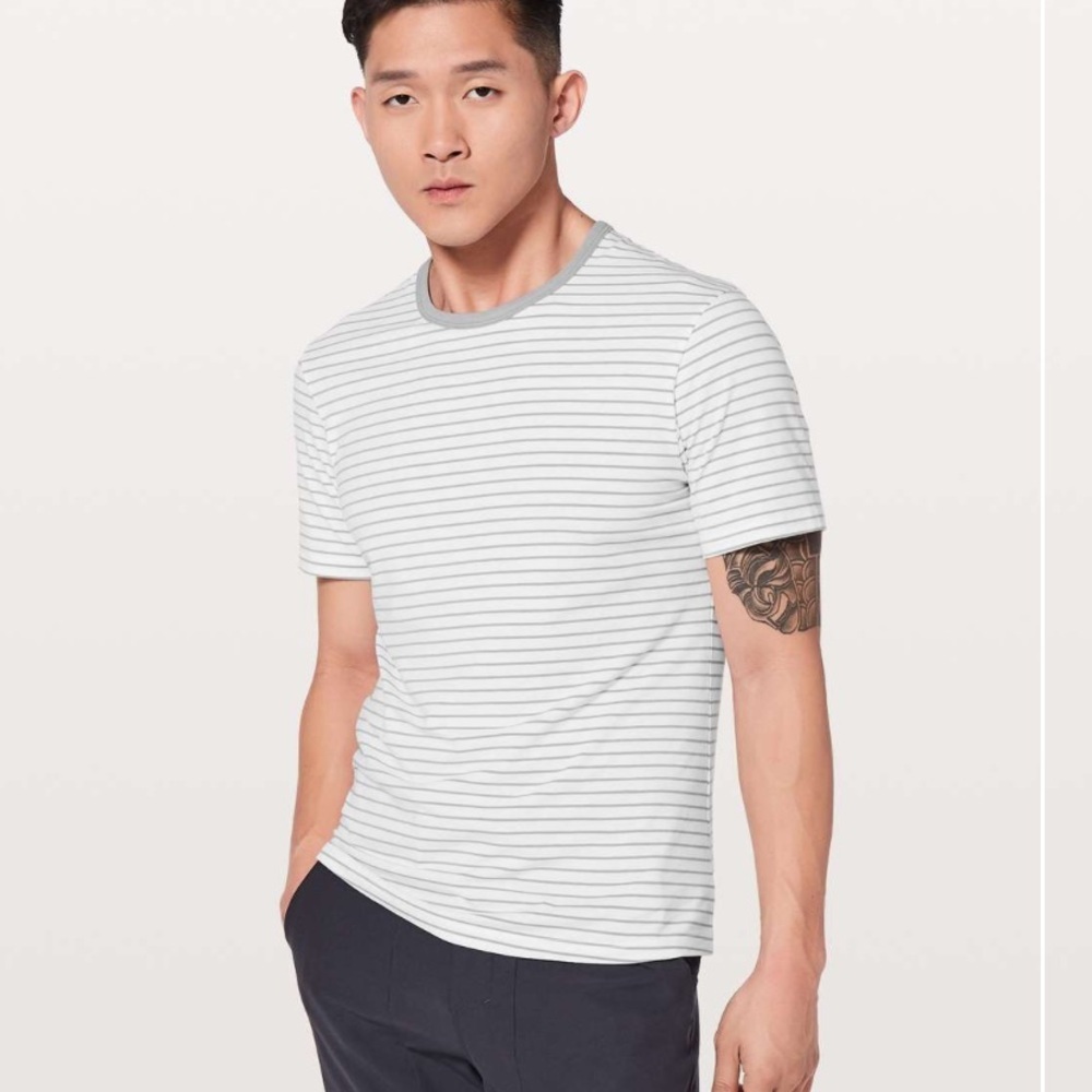 Lululemon 5 Year Basic Tee Men's T Shirt Gray Striped Size XL Athleisure Sports